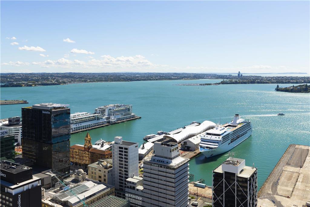 Harbour Aparthotel 4*